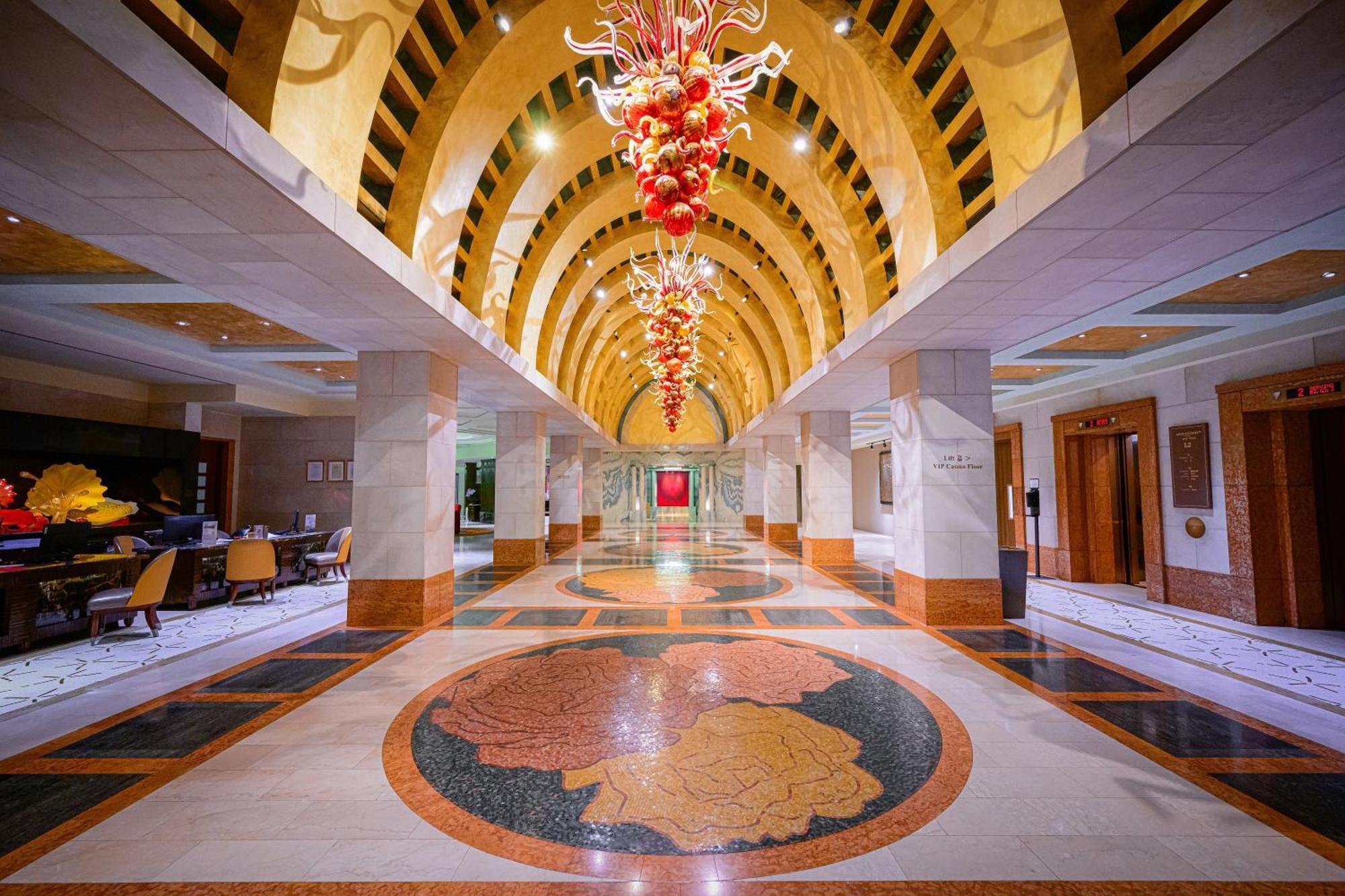 Resorts World Sentosa - Crockfords Tower Singapore Exterior photo
